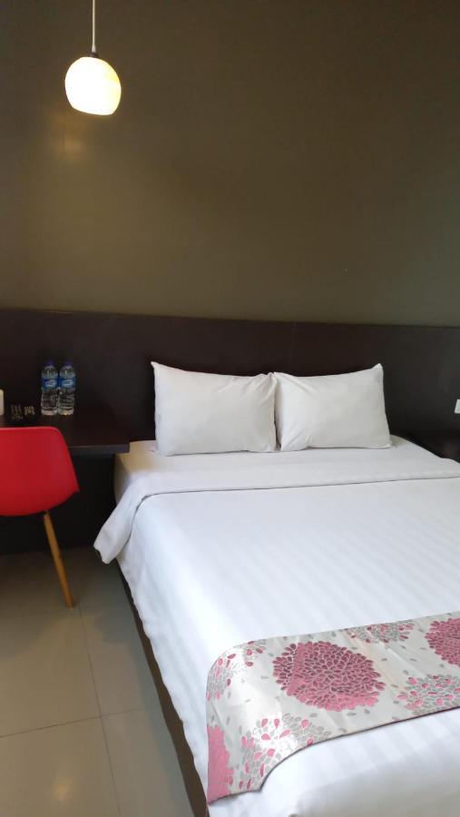 Cendana Coliving Solo Baru Hotel Exterior photo